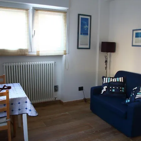 La Conchiglia Apartment *